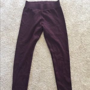 Lou & Grey Plum Essential Leggings XS